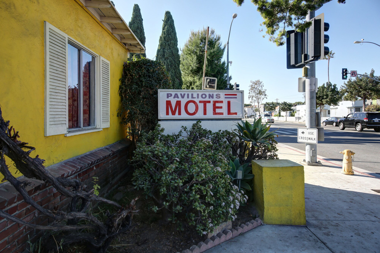 Exterior & Views 2, Pavilions Motel, Los Angeles