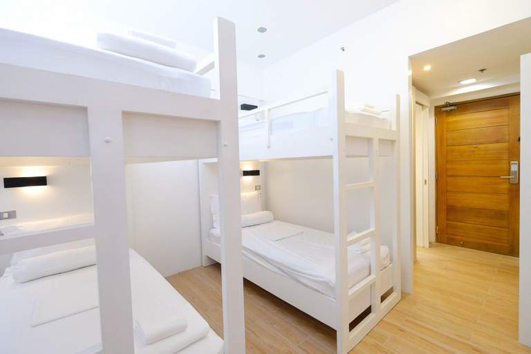 Bedroom 3, Heroes Hotel, Manila City
