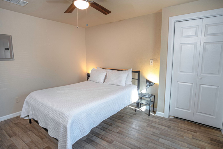 Bedroom 2, Nice 3br/2ba Near Downtown 2 min At&t Center, Bexar