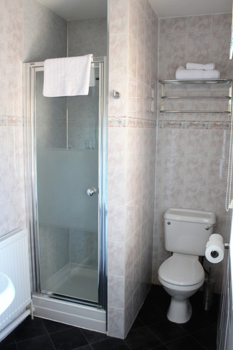 Bathroom 4, St. Stephens Guest House, Kent