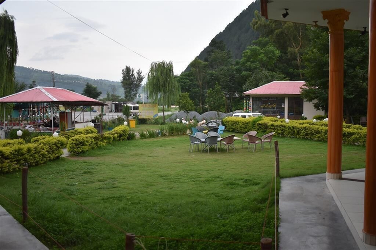 Others, Ever Green Hotel & Restaurant, Hazara