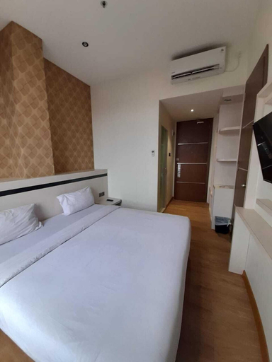 Bedroom 3, Blitz Hotel Batam Centre, Batam