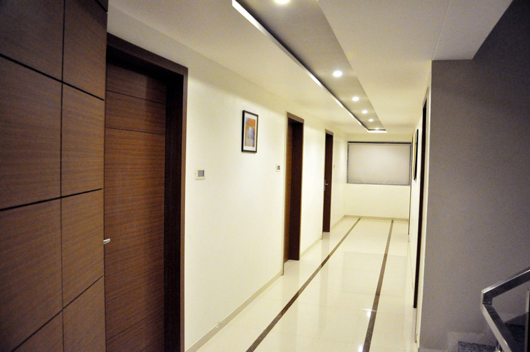 Others 5, Hotel Jyoti, Rajkot