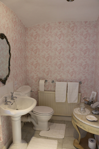 Bathroom 4, The Grange, Lincolnshire