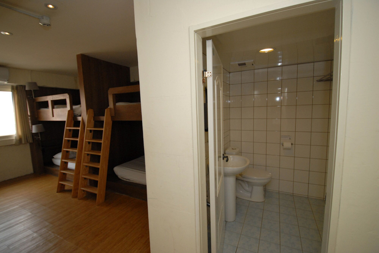 Bathroom 4, Mr Lobster's Secret Den Design Hostel, Taipei City