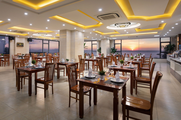 Food & Drinks 5, Corvin Hotel, Vũng Tàu