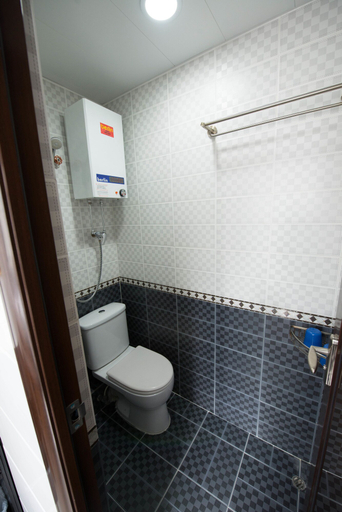 Bathroom 5, Canada Hotel, Kowloon