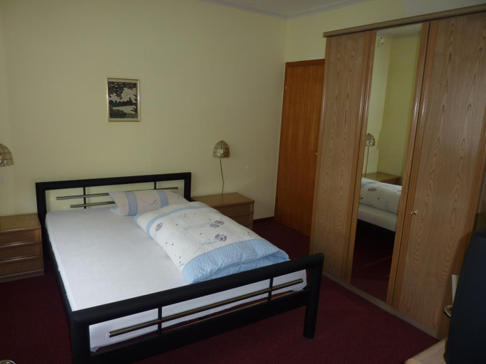 Bedroom 4, Gast- und Gästehaus Simon, Lahn-Dill-Kreis