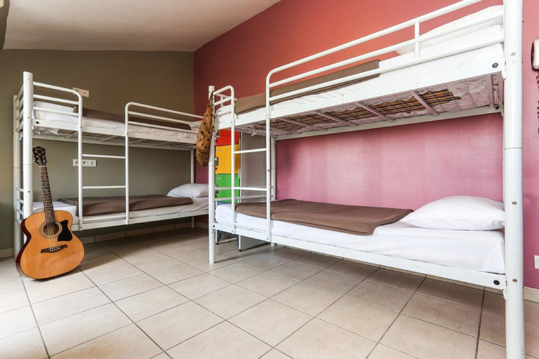 Bedroom 4, Le Montclair Montmartre by River - Hostel, Paris
