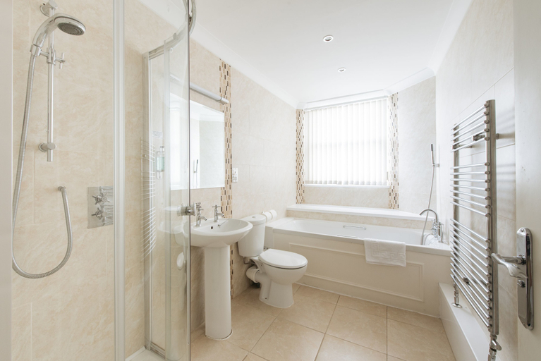 Bathroom 4, The Palace Hotel & Spa, Torbay