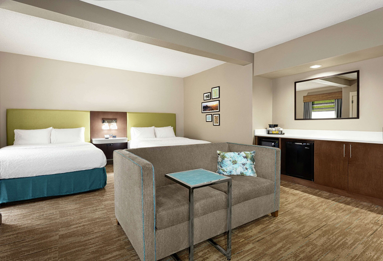 Bedroom 3, Hampton Inn Morganton, Burke