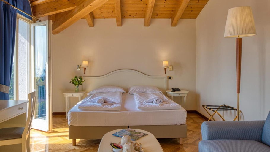 Bedroom 3, Hotel Galeazzi, Brescia