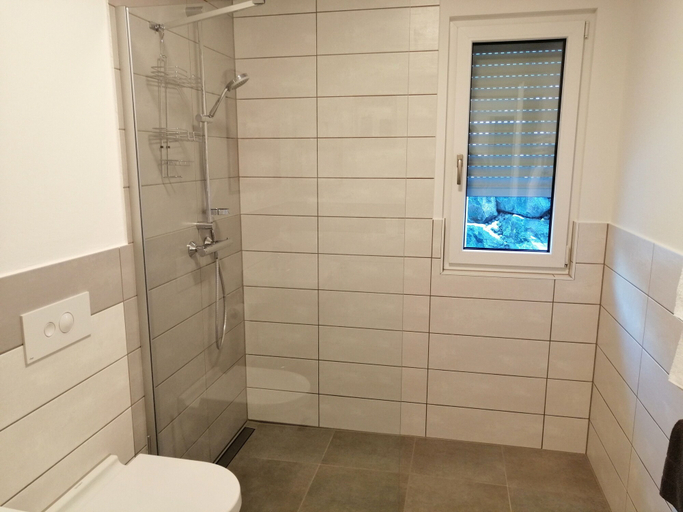 Bathroom 3, Landgasthof Waldrast, Schwarzwald-Baar-Kreis