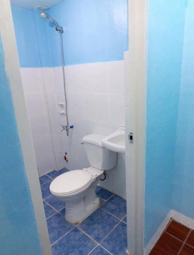 Bathroom 3, The Beach Anne Boracay, Malay