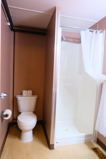 Bathroom 4, Target Hospitality-Midland Lodge, Midland