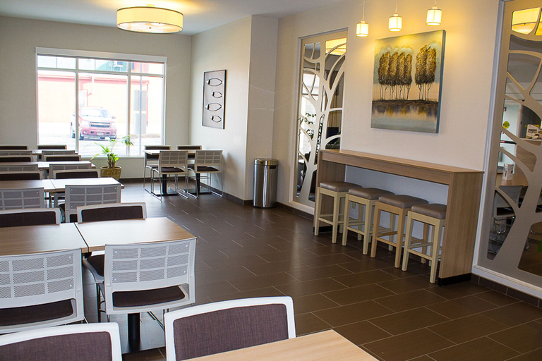 Food & Drinks 4, Microtel by Wyndham Penn Yan Finger Lakes Region, Yates