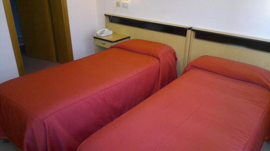 Bedroom 4, Hotel Centrale, Ferrara