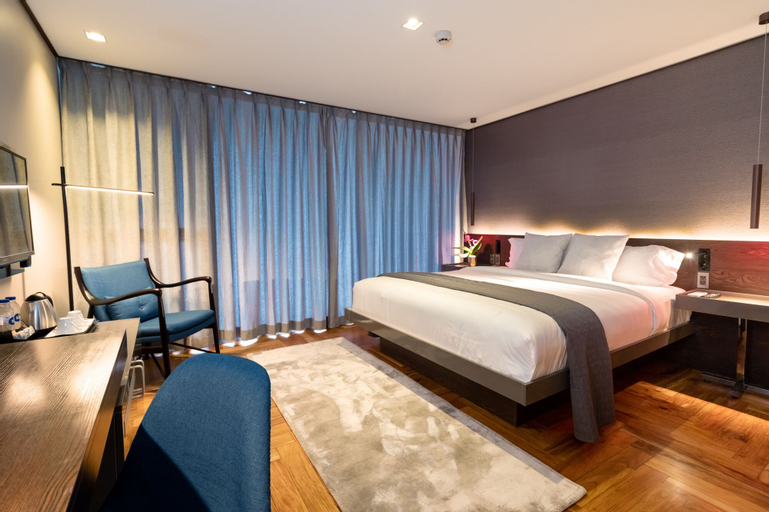 Bedroom 3, Ramada Encore Makati, Makati City