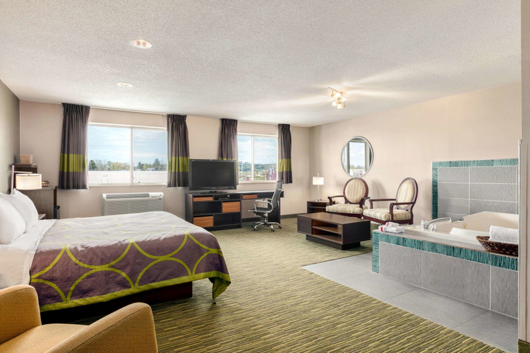 Bedroom 3, Super 8 by Wyndham Hanover, York
