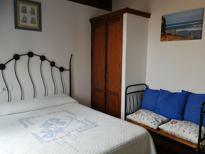 Bedroom 3, Pasaje San Jorge, Cantabria
