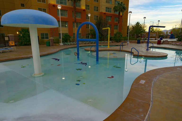 Sport & Beauty 3, Grandview at Las Vegas, Clark