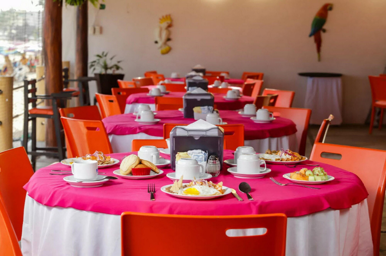 Food & Drinks 5, Costa Alegre Hotel & Suites, Compostela