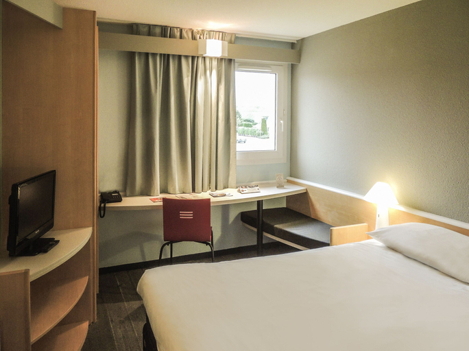 Bedroom 3, ibis Dieppe Val Druel, Seine-Maritime