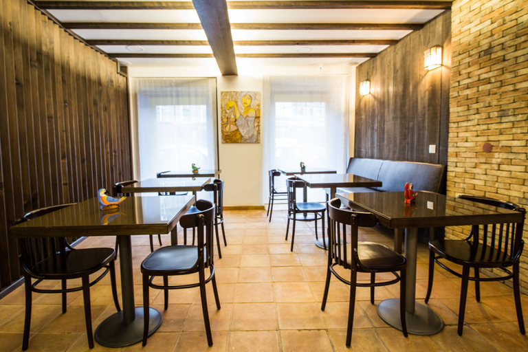 Food & Drinks 5, Miragaia House, Porto