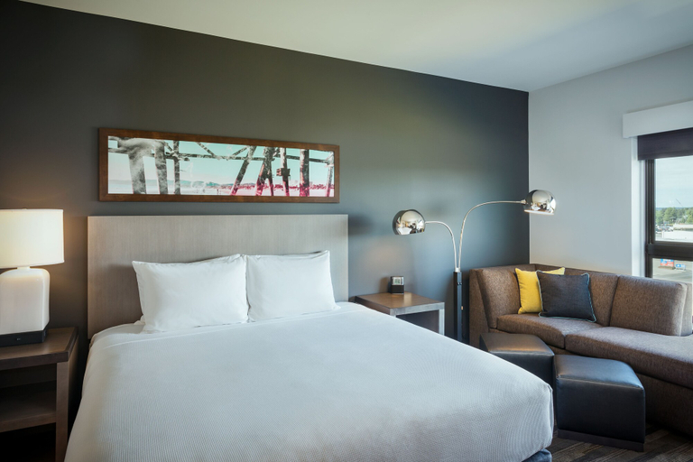 Bedroom 4, Hyatt House Anchorage, Anchorage
