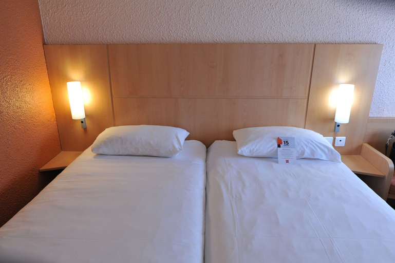 Bedroom 3, ibis Moulins Sud, Allier