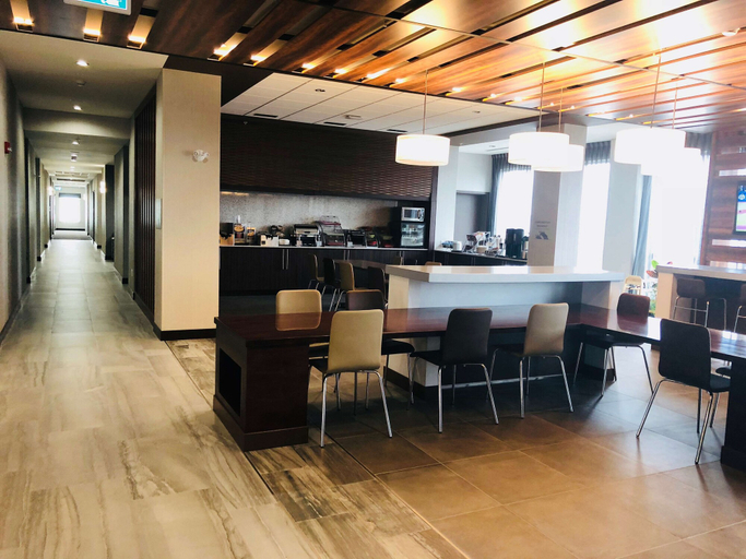 Food & Drinks 5, Wingate by Wyndham Kamloops, Thompson-Nicola