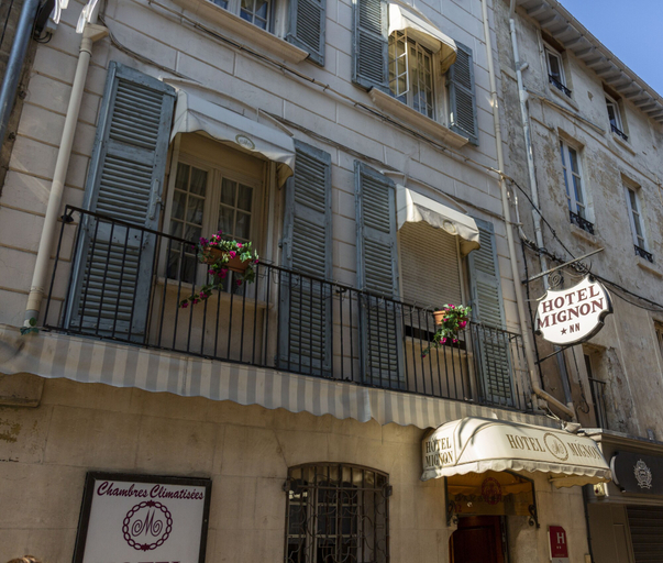 Exterior & Views 2, Hotel Mignon, Vaucluse