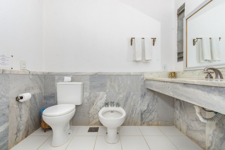 Bathroom 4, Pousada Afrika, Armação dos Búzios
