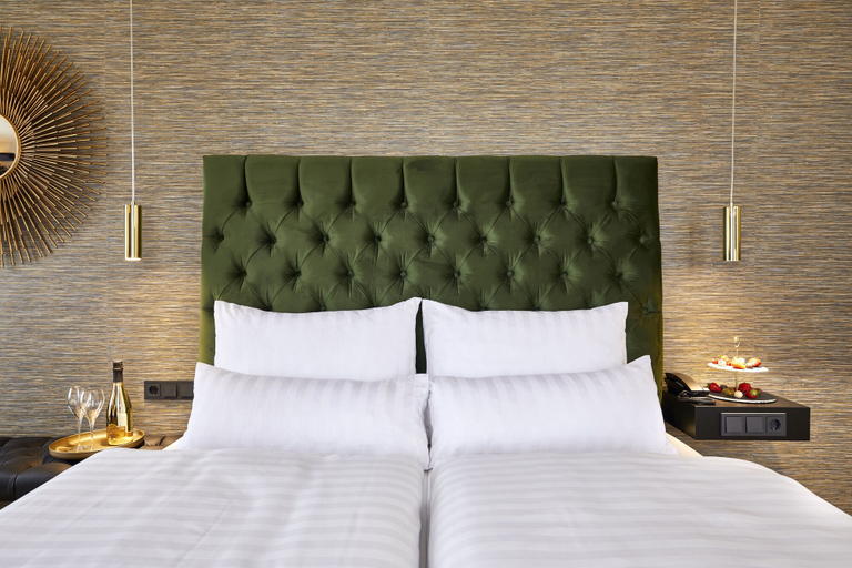 Bedroom 3, Das Carls Hotel, Düsseldorf