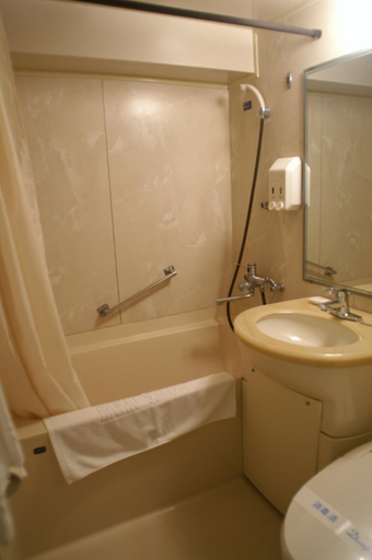 Bathroom 4, Ryukyu Sun Royal Hotel, Naha