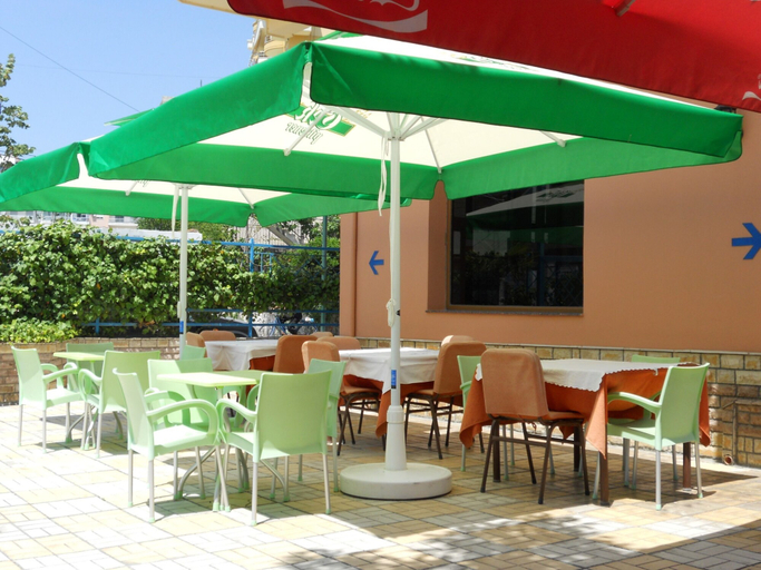 Food & Drinks 5, Hotel Onorato, Vlorës