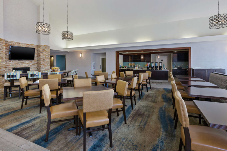 Food & Drinks 5, Homewood Suites by Hilton Chesapeake-Greenbrier, Chesapeake