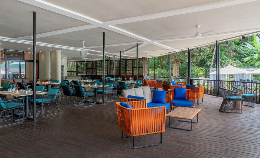Food & Drinks 5, Radisson Blu Mammy Yoko Hotel, Freetown, Western Urban