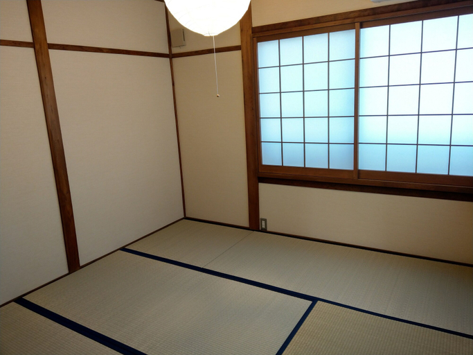 Others 5, Komatsucho 11-41, Kyoto