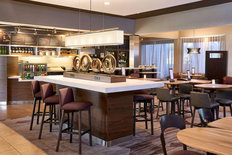 Food & Drinks 5, Sonesta Select Miami Lakes, Miami-Dade
