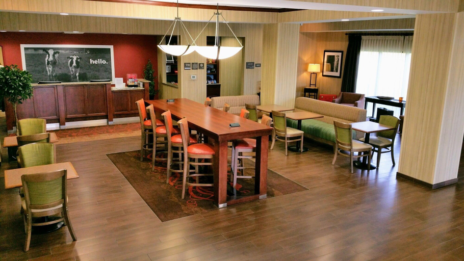 Food & Drinks 1, Hampton Inn Tomah, Monroe