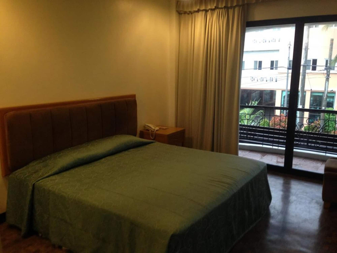 Bedroom 4, Bayfront Hotel Subic, Olongapo City