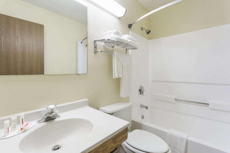 Bathroom 3, Super 8 by Wyndham Danville VA, Danville