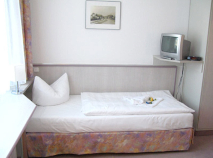 Bedroom 3, BIG Reisehotel Wolfen, Anhalt-Bitterfeld