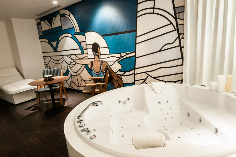 Bathroom 4, Molitor Hotel & Spa Paris - MGallery Collection, Paris