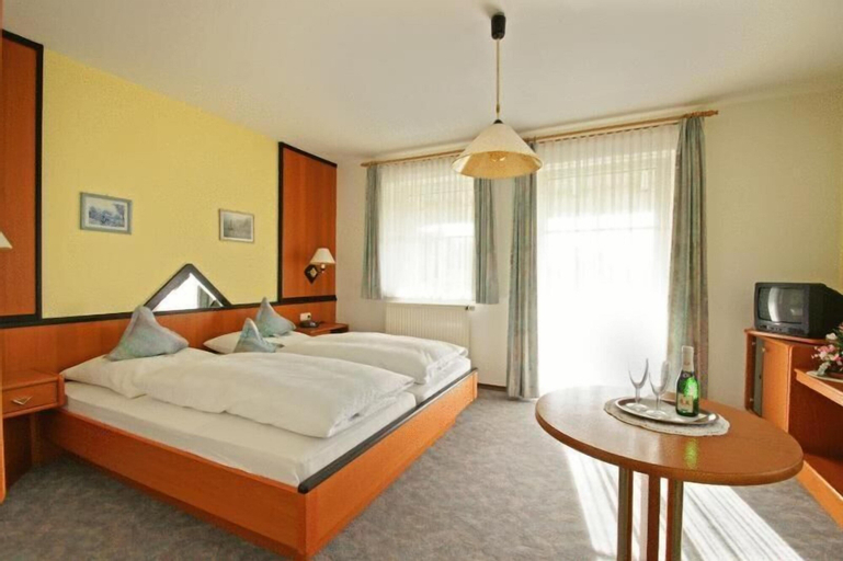 Bedroom 4, Landhotel Eibl, Freyung-Grafenau