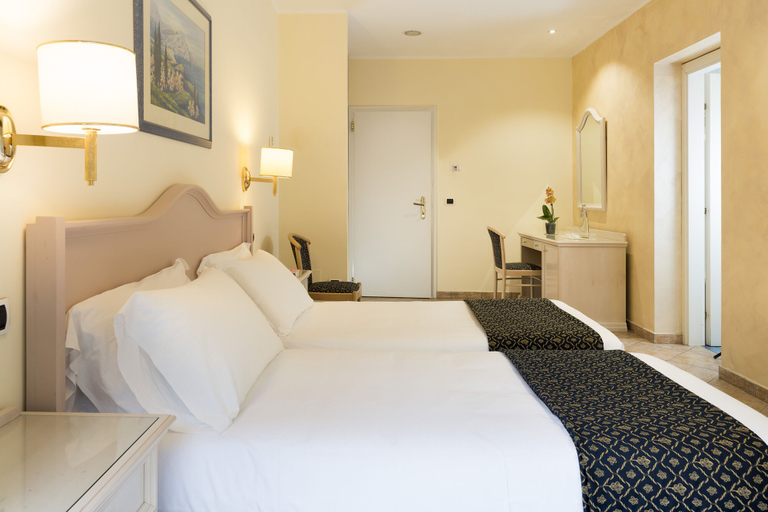 Bedroom 3, Sant Alphio Garden Hotel & Spa, Messina