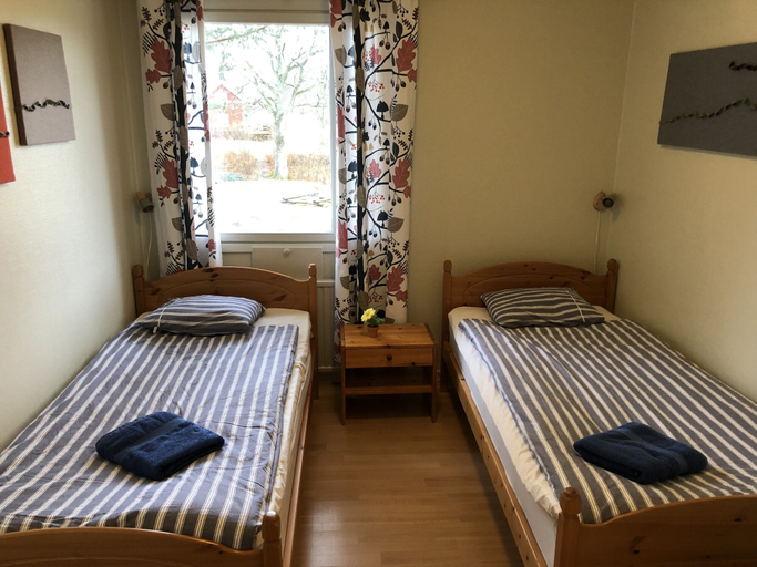 Bedroom 2, Solviken vandrarhem & Konferens - Hostel, Ydre