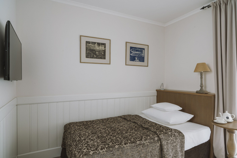 Bedroom 3, Art Hotel, Środa Śląska