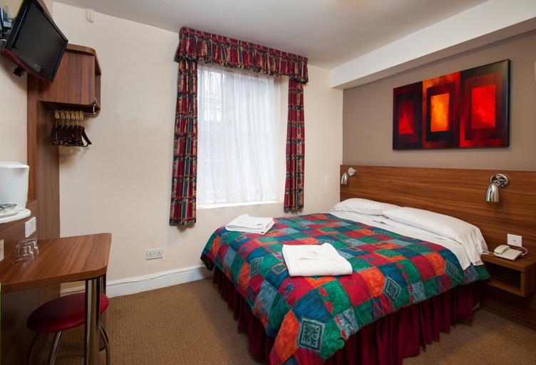 Bedroom 4, The Dover, London